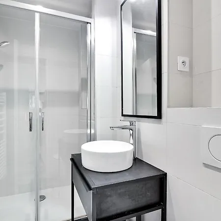 Parisian L Montorgueil Apartment