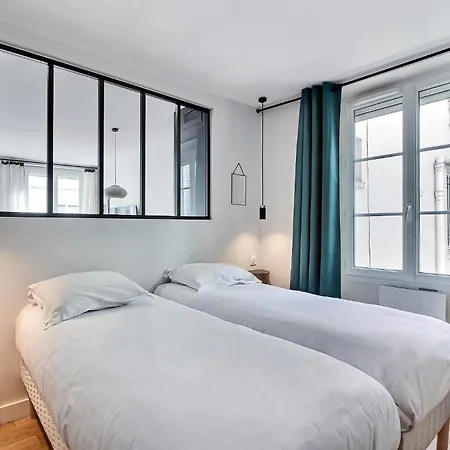 Parisian L Montorgueil Apartment