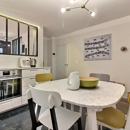 Apartment Parisian L Montorgueil